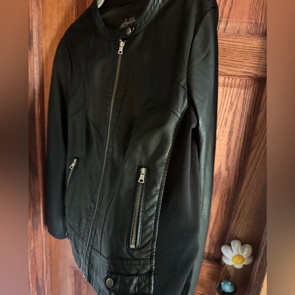 SEBBY Faux Leather Black Bomber/Motorcycle Women’s Jacket - Picture 8 of 13